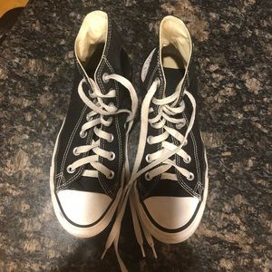 Converse Black hi tops Chuck Taylor All Stars